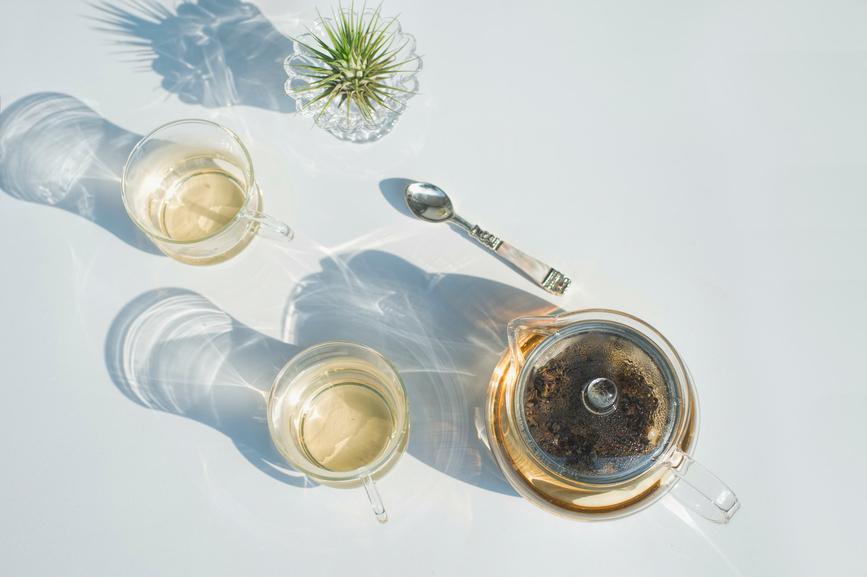 5 Reasons to Try Cannabis Tea - Secret Nature