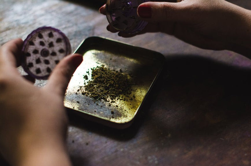 Do I Need a Grinder for CBD Flower? - Secret Nature