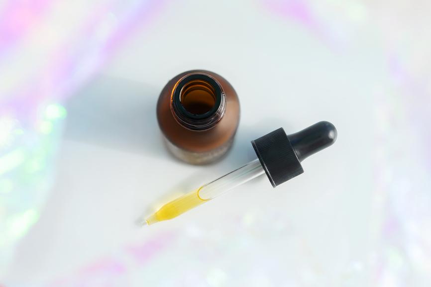 Is CBD Oil Addictive? What Does the Research Say? - Secret Nature